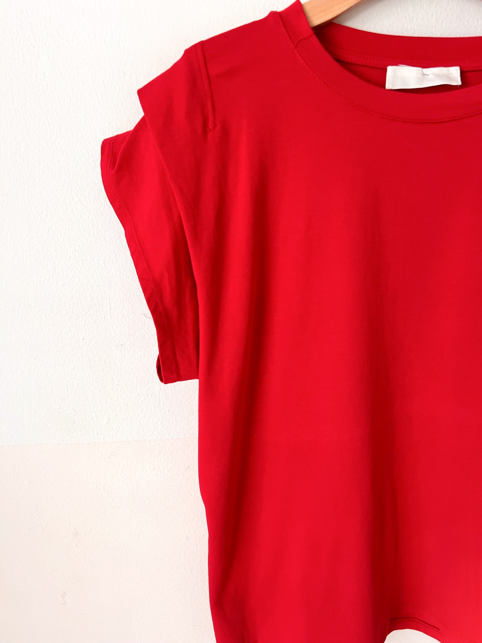 Top Sunday Red