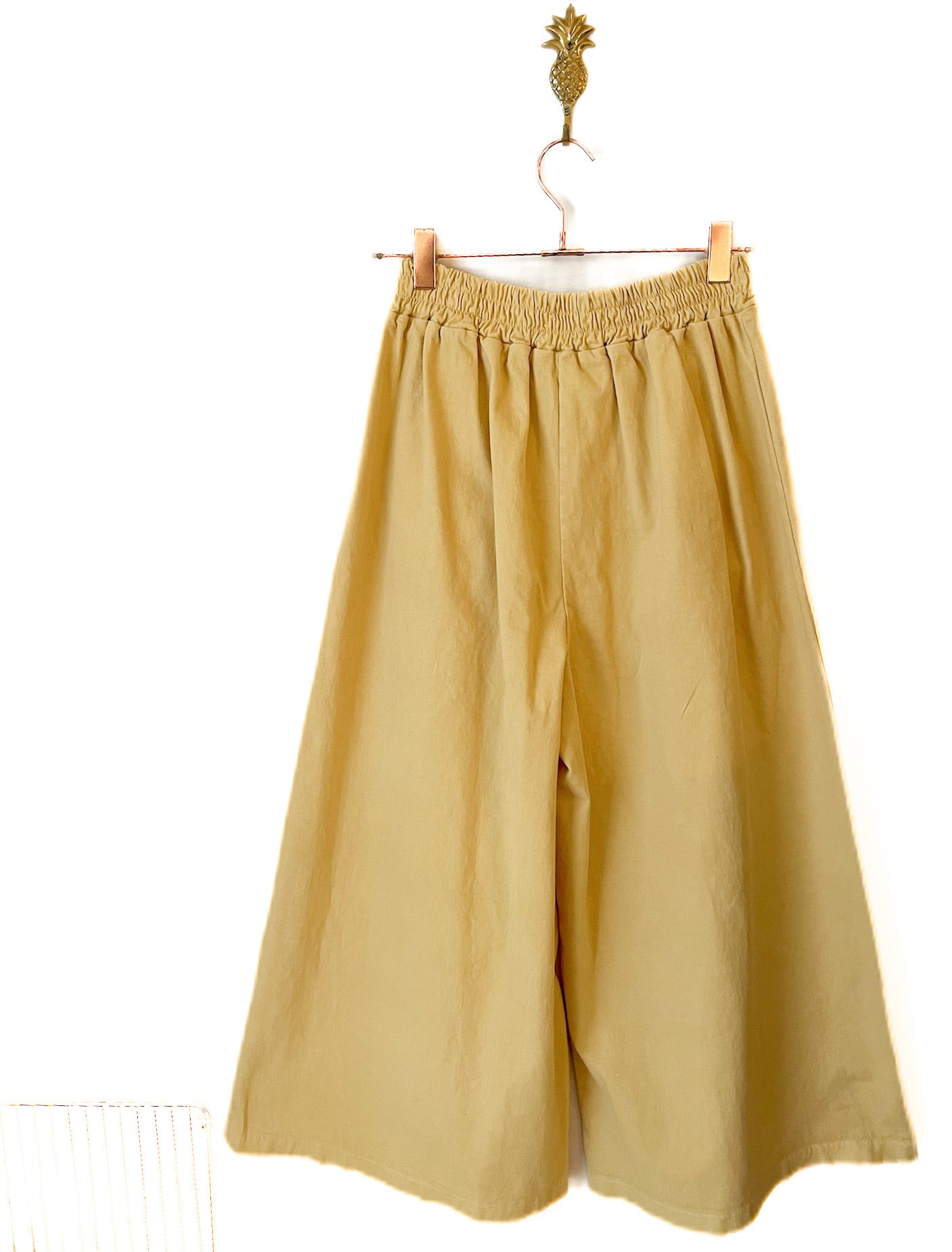 Pantalón Trazo Amarillo